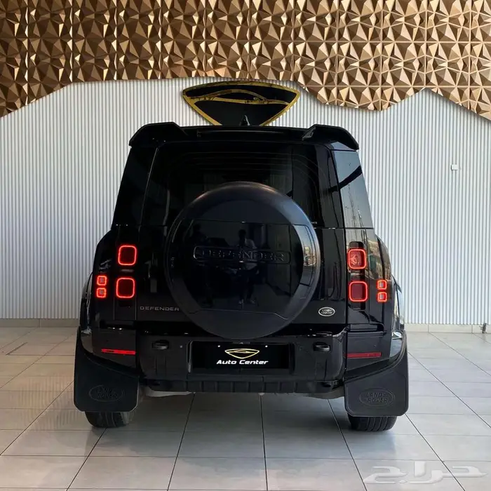 LAND ROVER DEFENDER X-DYNAMIC P300 SE 2021 BLACK 3