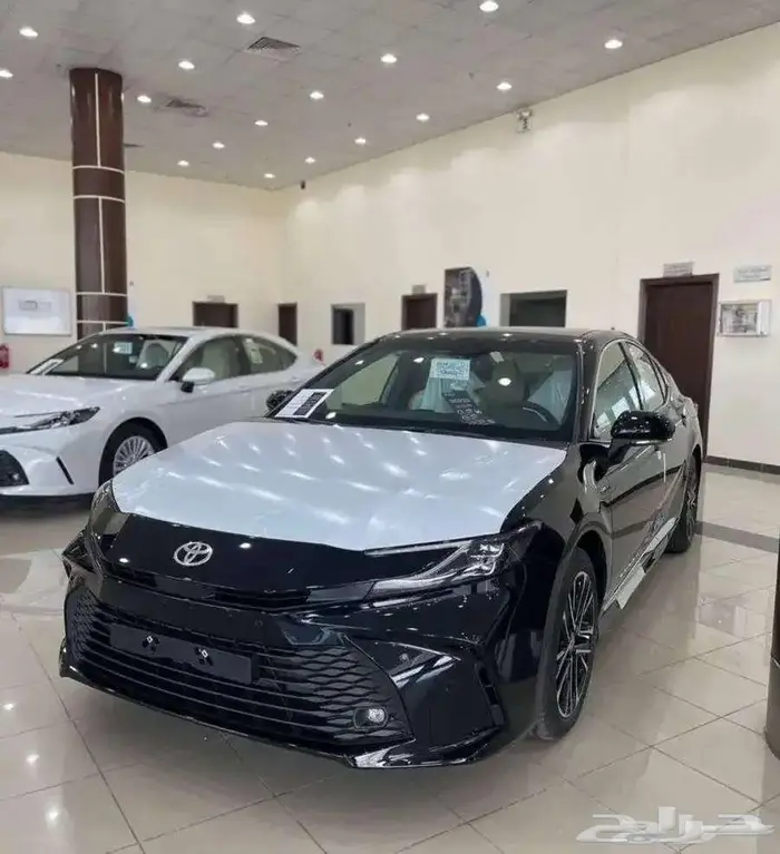تويوتا كامري LE هايبرد 2025 0