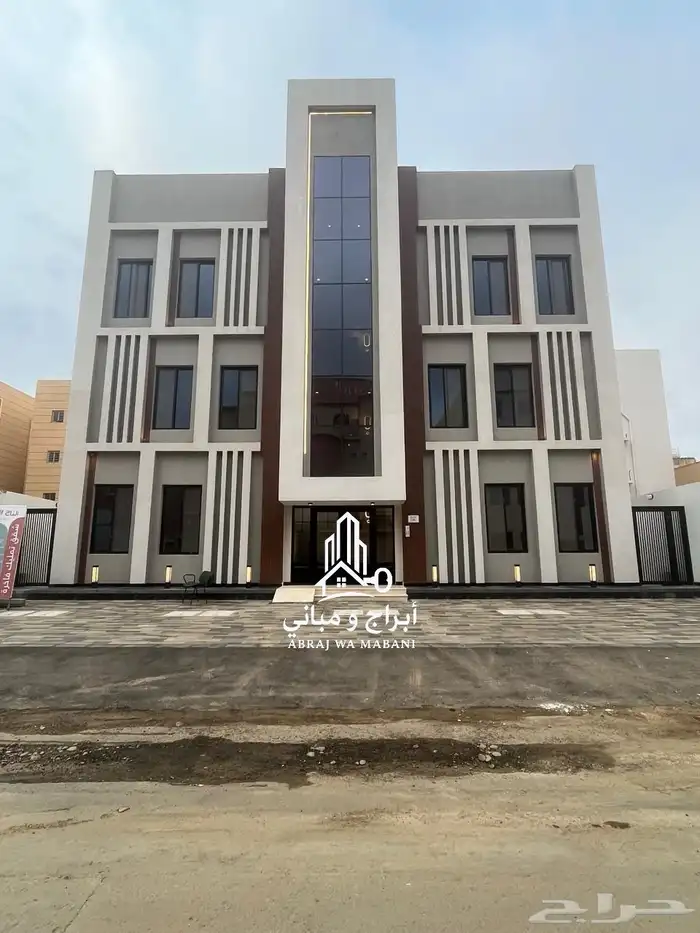 شقق وروفات فاخره جدا للبيع مخطط 9 0