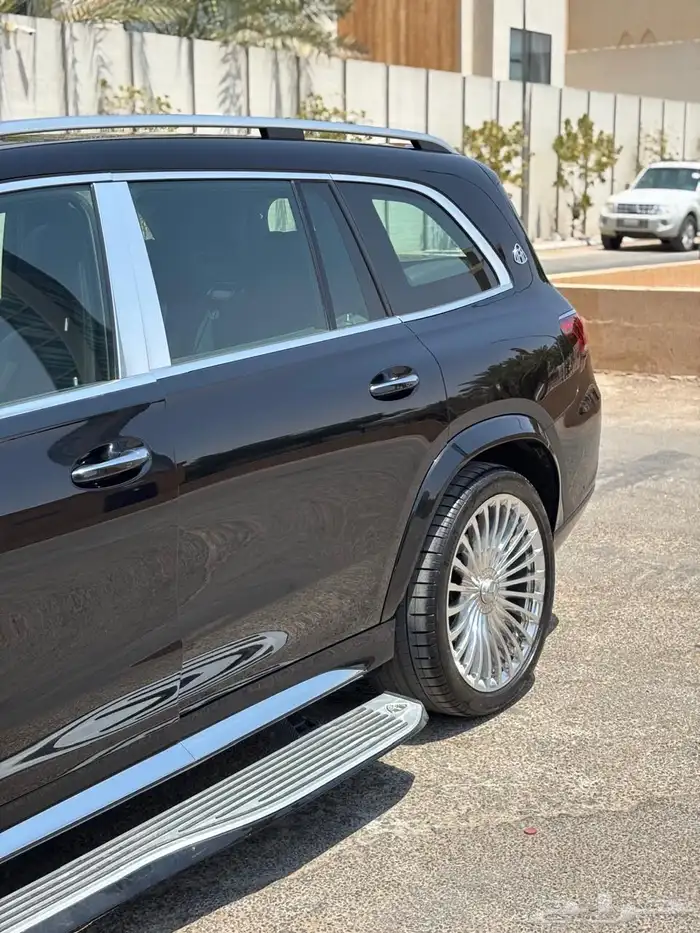 مرسيدس GLS 600 جفالي مايباخ 2021 8