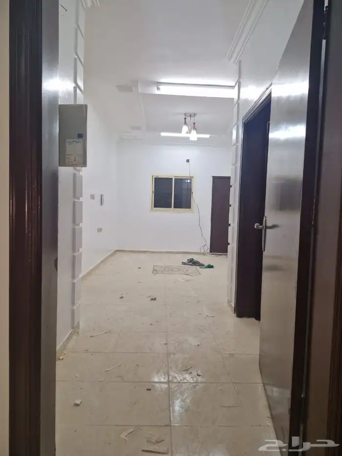 شقه ارضيه للبيع بالدار البيضاء بسعر مناسب مع حوش خلفي 5
