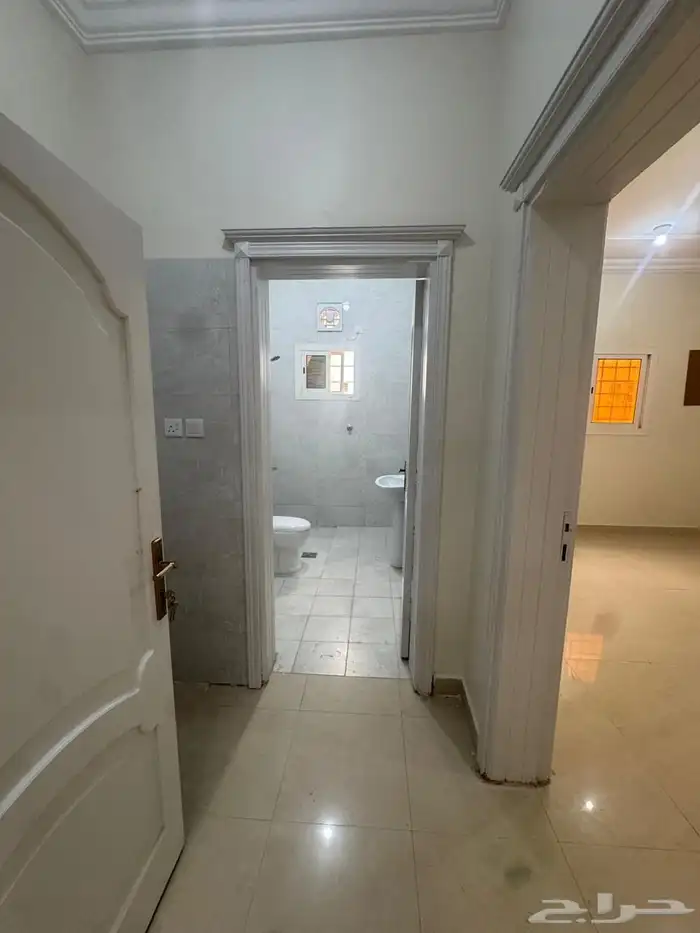 شقة خمس غرف للايجار السنوي حي الصفا 15