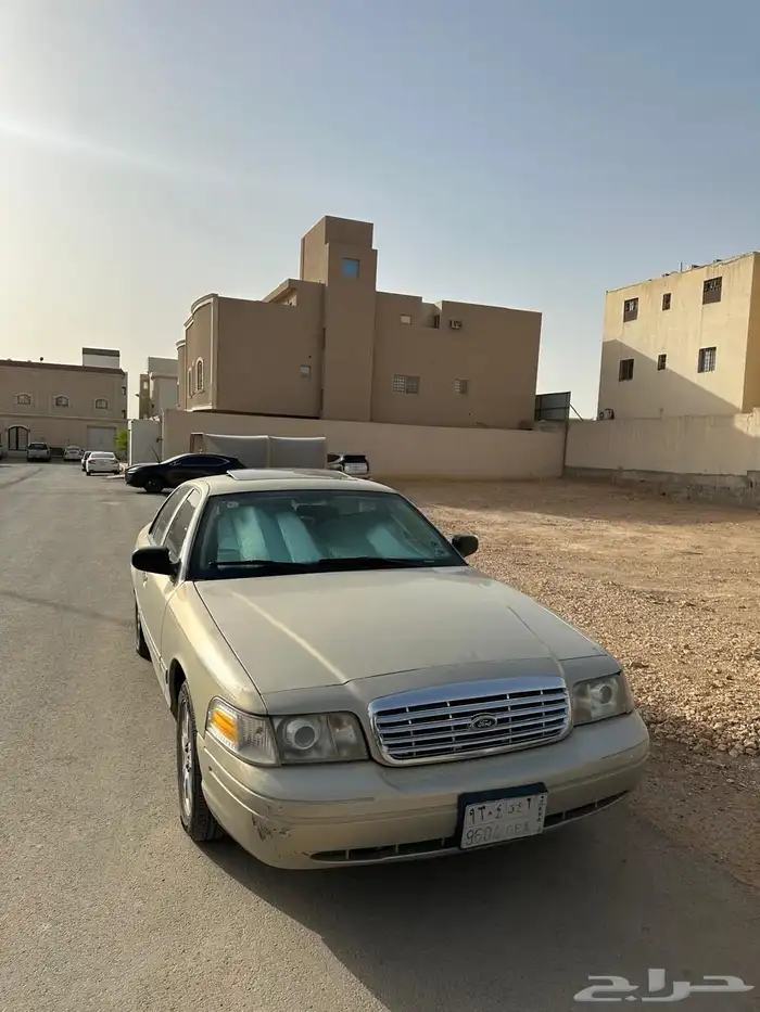 فورد كراون فكتوريا قير ارضي 4