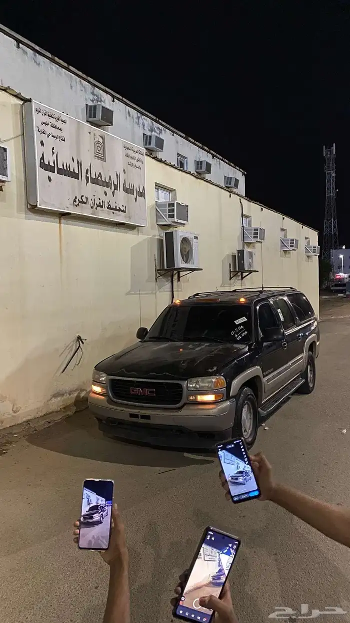 جمس 2006 اللون اسود وذهبي 4