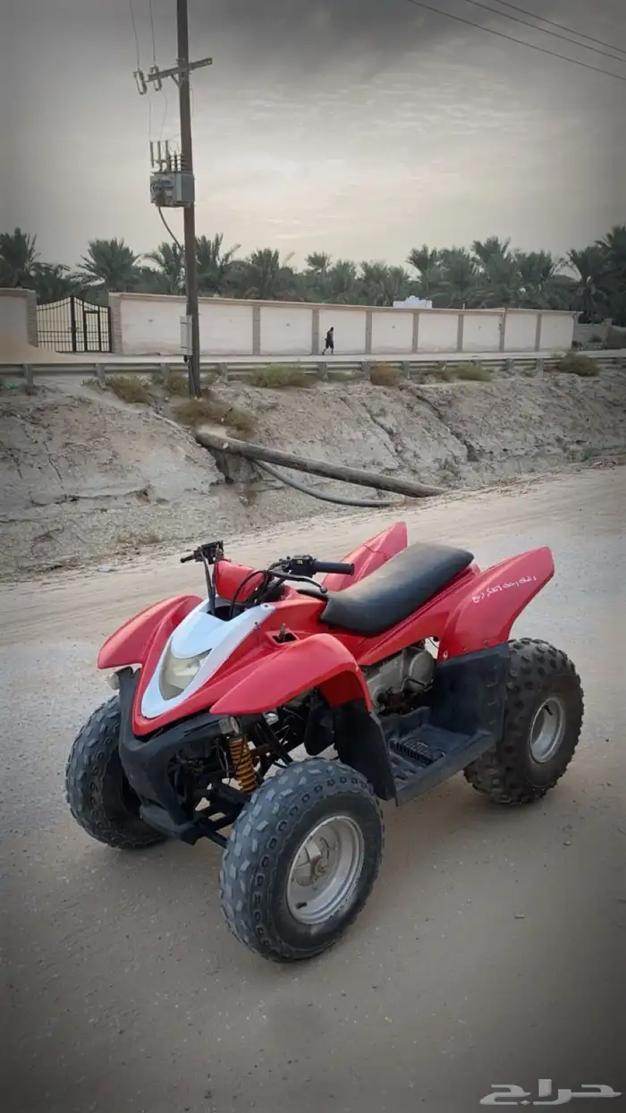 دباب بو اربع كفرات يشتغل بيبي له تزبيطات وبعض الصيانه ب1100 1