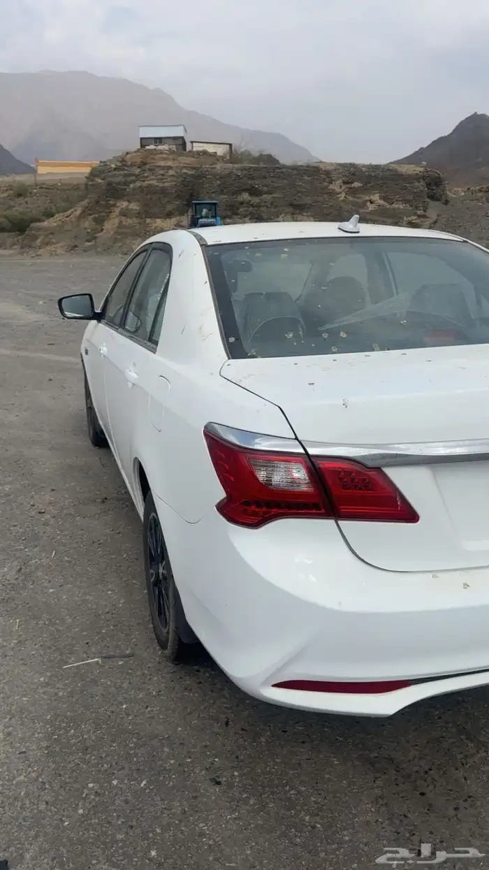 سيارة byd وكاله ممشى 4 الاف فقط للبيع 3