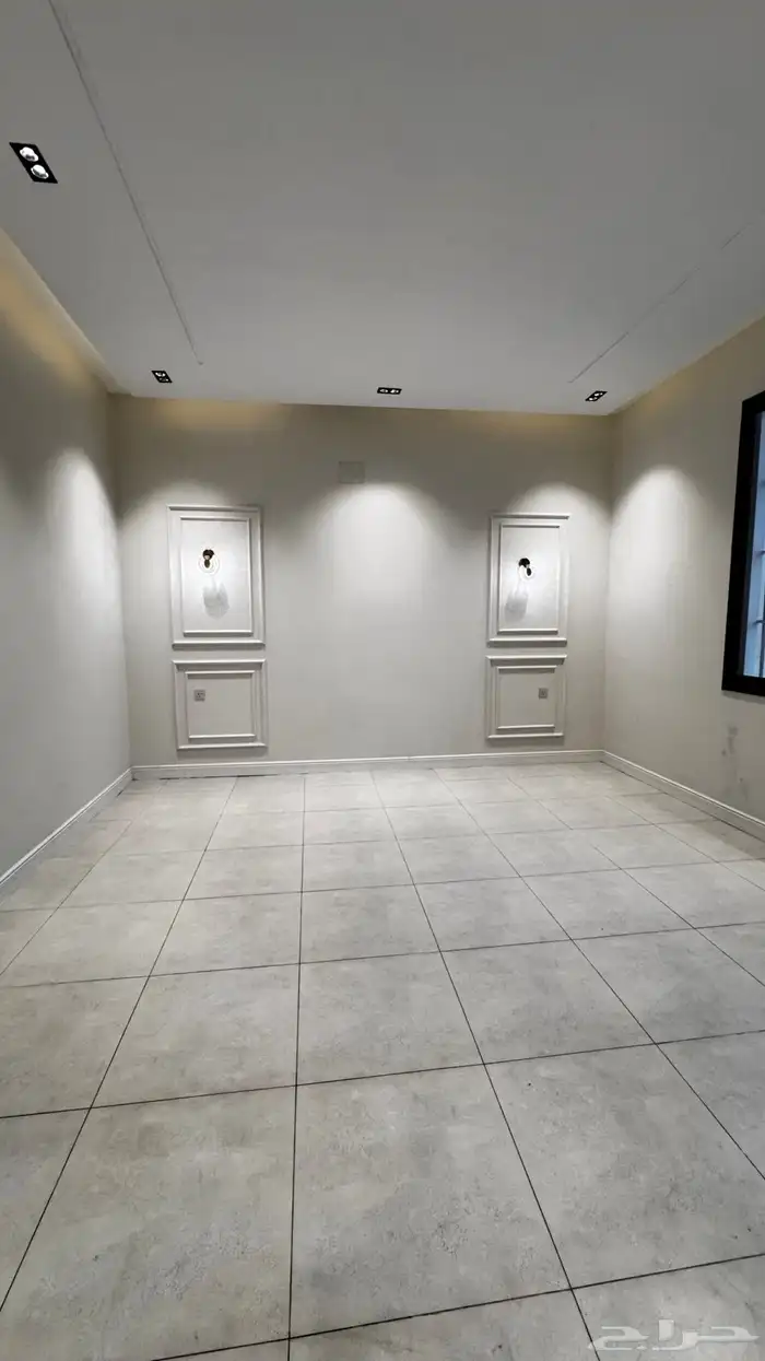 للبيع شقق ارضيه وعلوىه بجوار مطار ابها مساحات كبيره 6