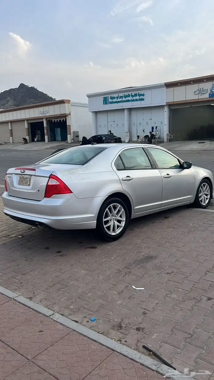 فورد فيوجن 2011 5