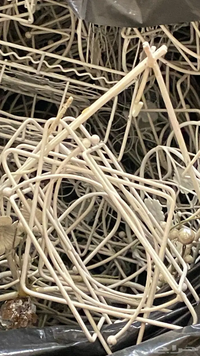 يوجد بضاعة محل 33