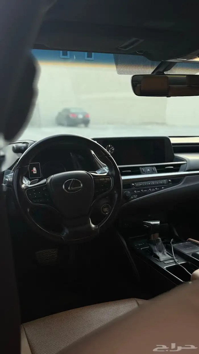 لكزس 2019 es250 للبيع او البدل المناسب 7