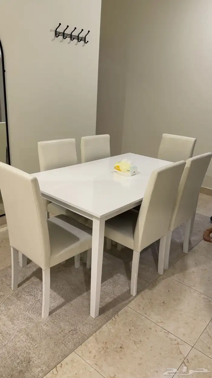 طاولة طعام 1