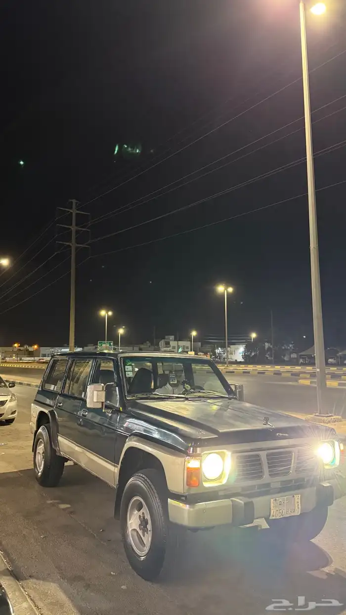 نيسان سفاري 8