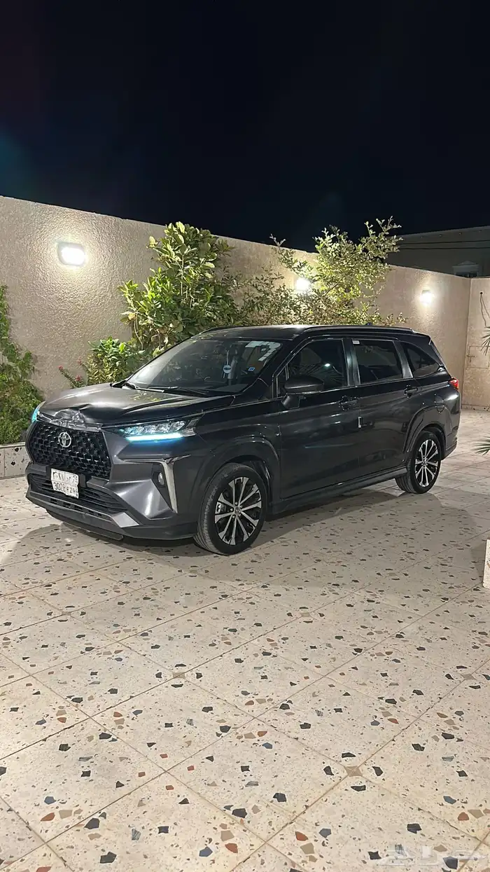 تويوتا فيليوز 8