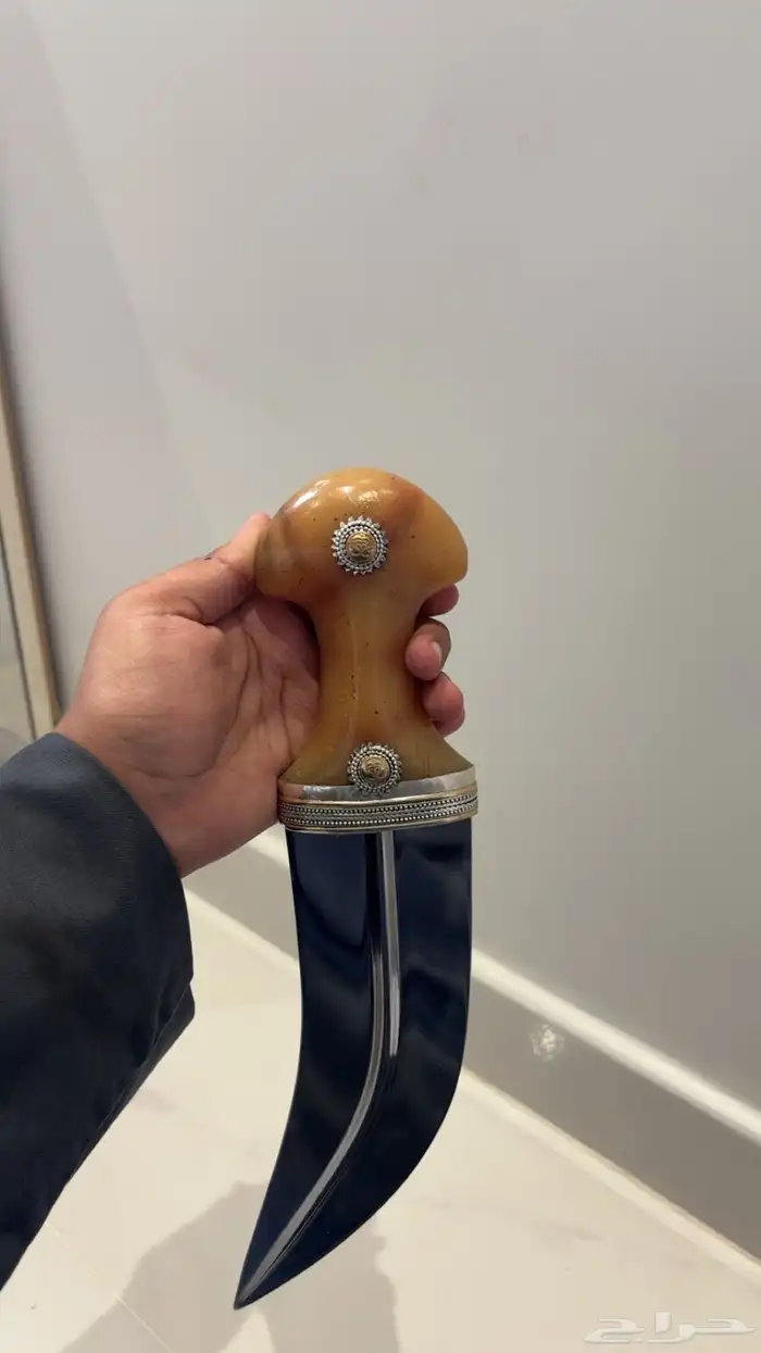 جنبيه حك زراف مكعب شبيه زراف جدا 0