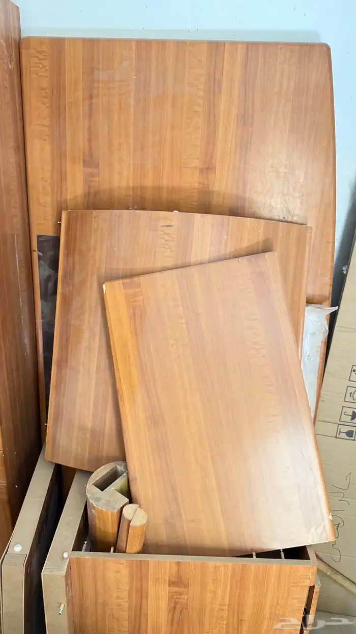 مكتب خشب كامل مع خزانه 1