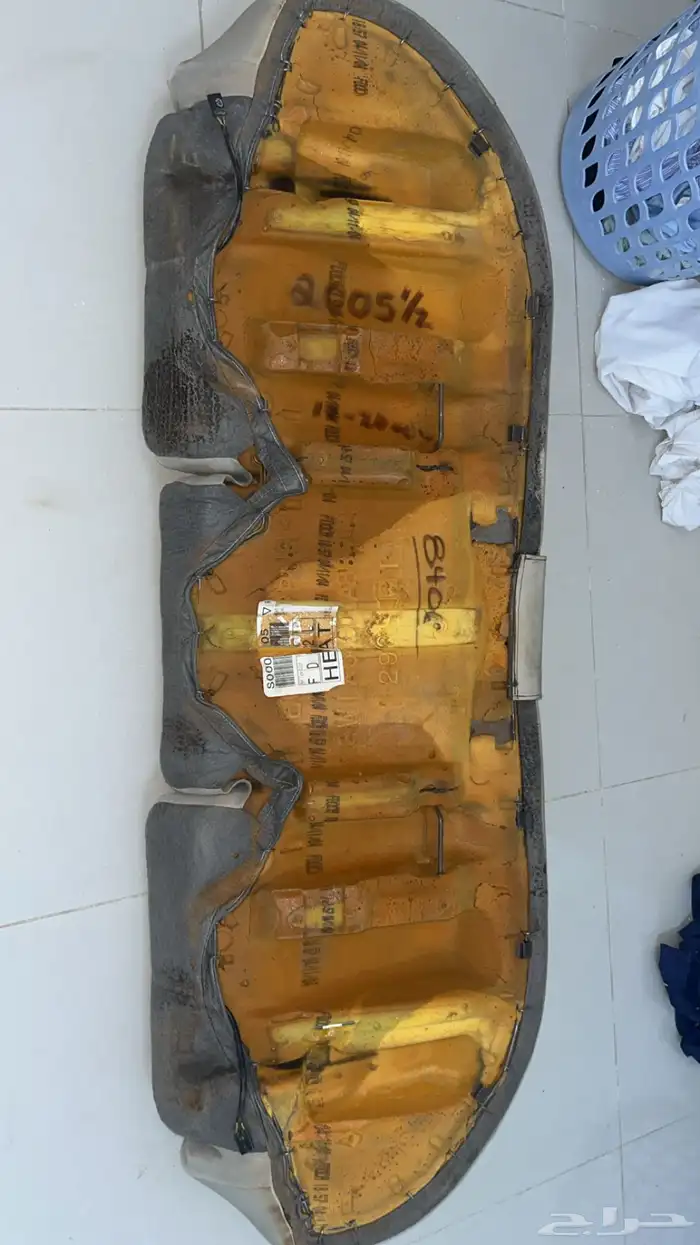قطع غيار لنكون تاون كار من 2003 إلى 2008 7