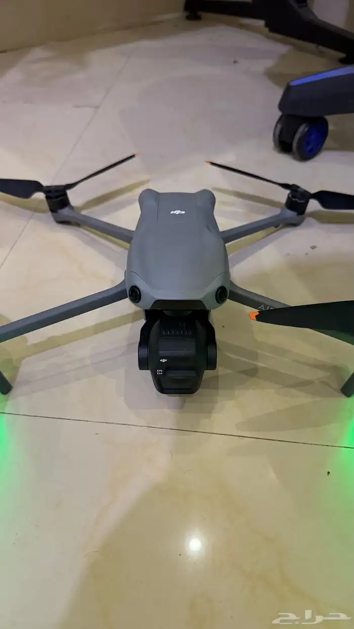 طيارة درون DJI Air 3s مستعملة 4