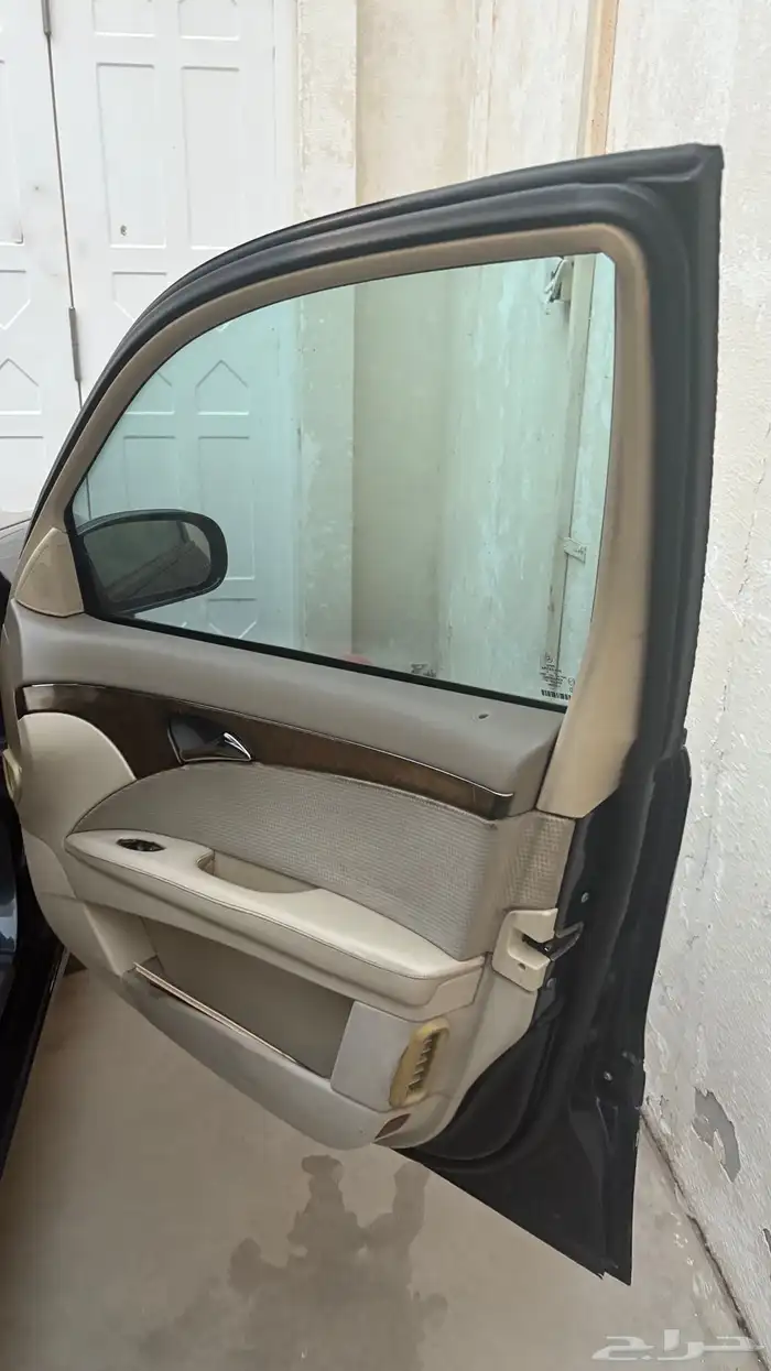 مرسيدس E240 8