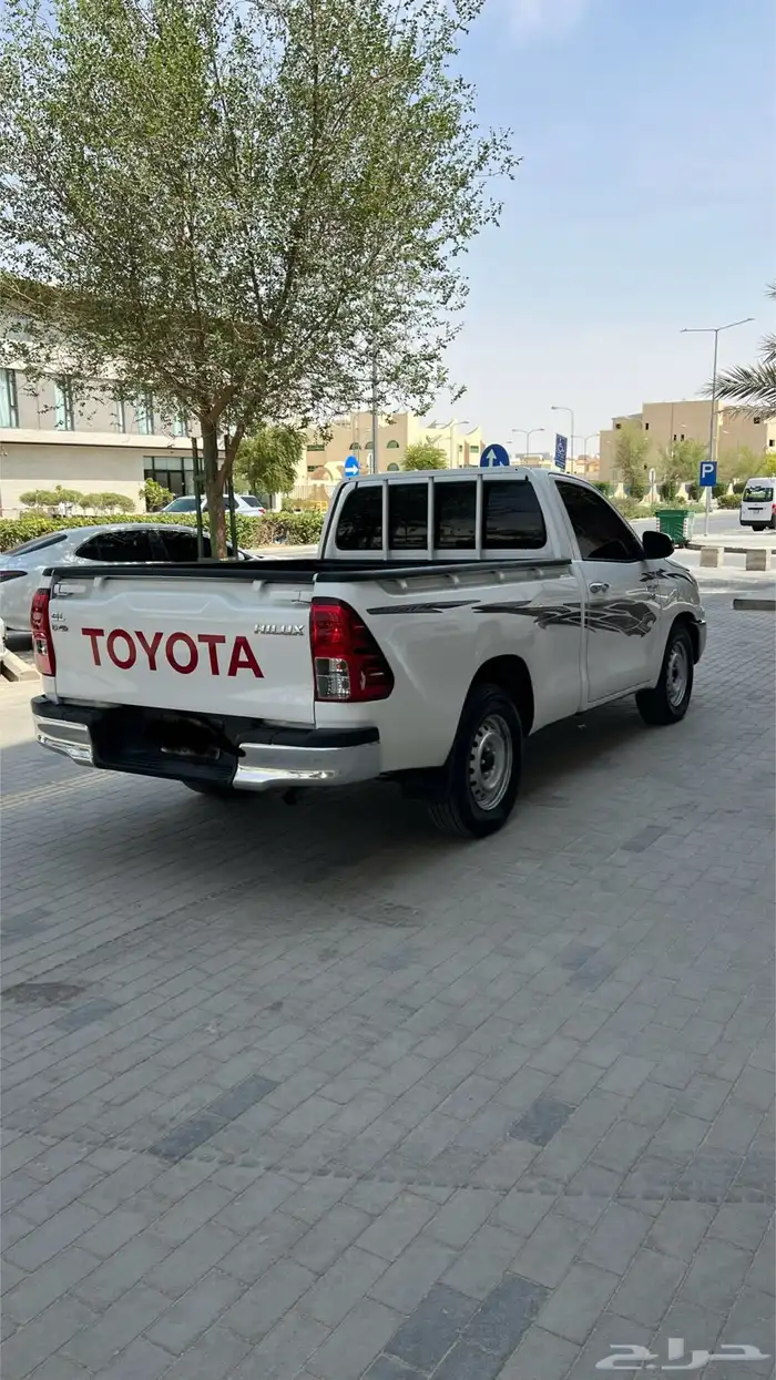 هايلكس 2023 4