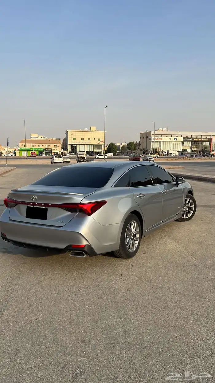 تويوتا افالون2022 تورنق 5