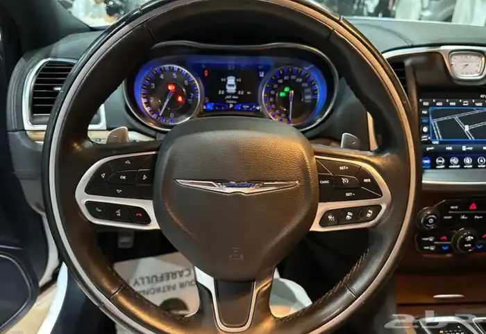 كرايزلر C300 موديل 2020 فل كامل 8 سلندر نضيف 14