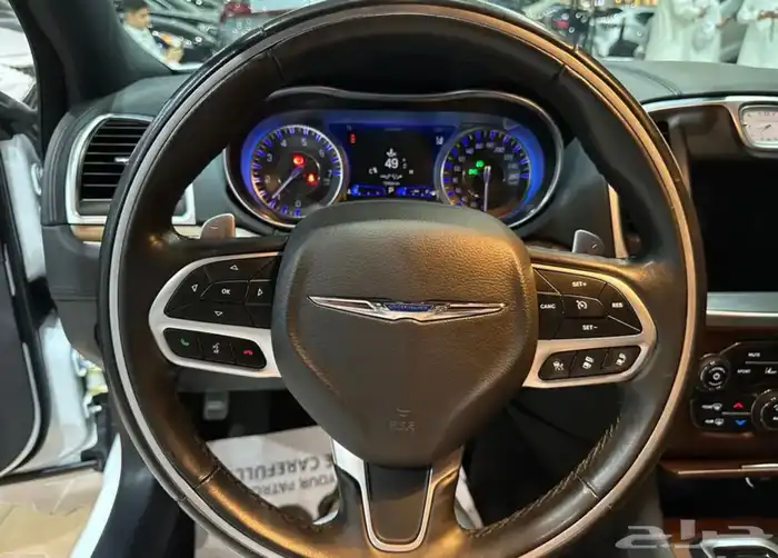 كرايزلر C300 موديل 2020 فل كامل 8 سلندر نضيف 5