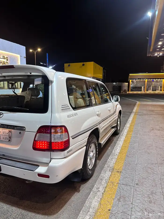 للبيع لاندكروزر 2006 GX.R نظيف 9