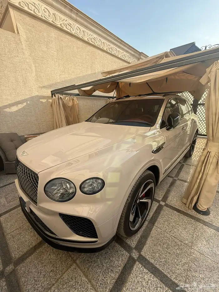بنتلي 2024 5