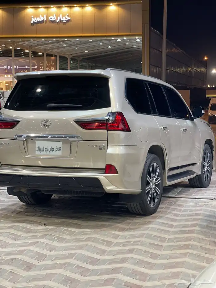 لكزس 2019. LX 570 سعودي 3