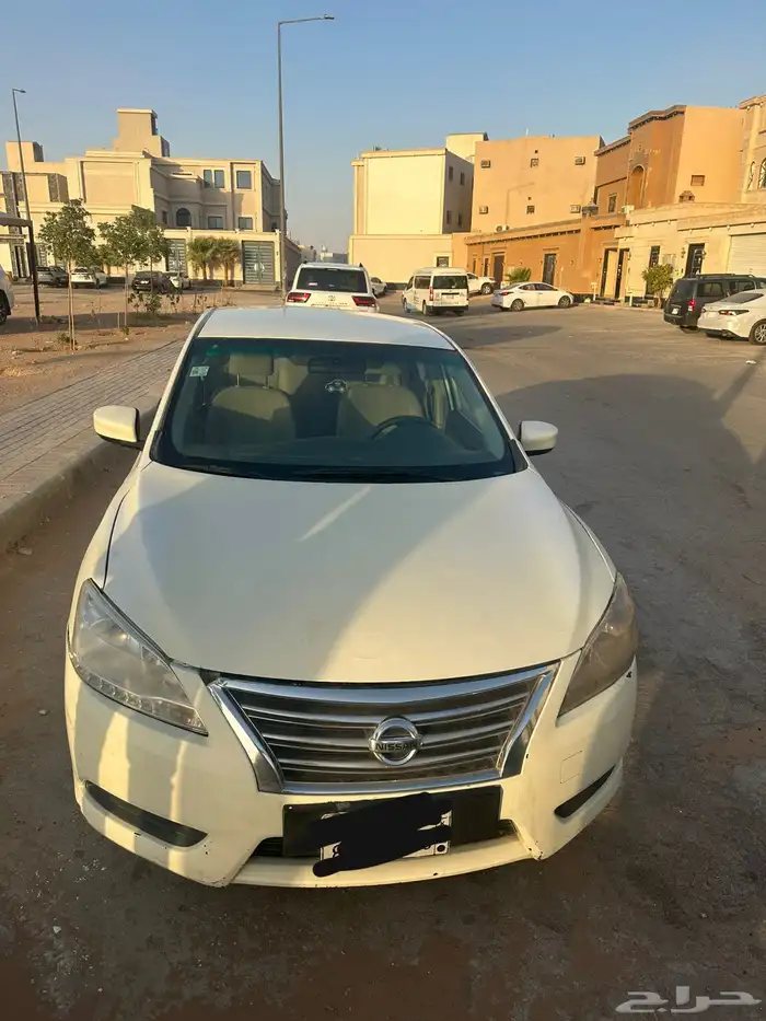 سيارة نيسان سنترا 2015 0
