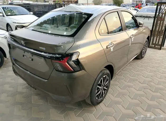 سوزوكى ديزاير GLS فل كامل 2026 4
