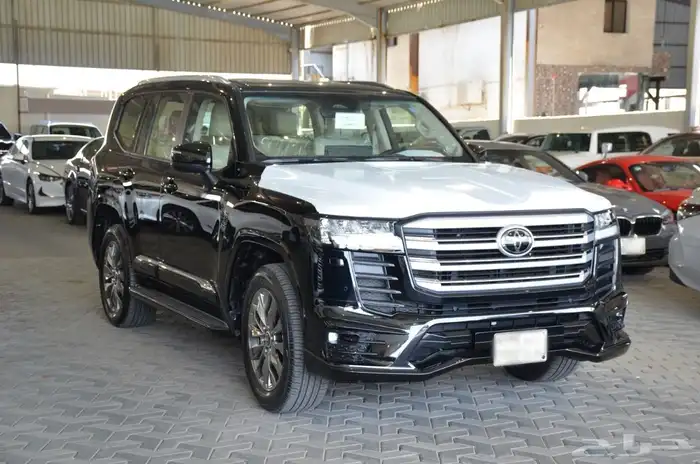 تويوتا GXR S 2025 وارد عبداللطيف جميل 1
