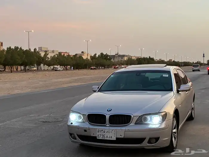 للبيع بي ام 730 موديل 2008 نظيف 9