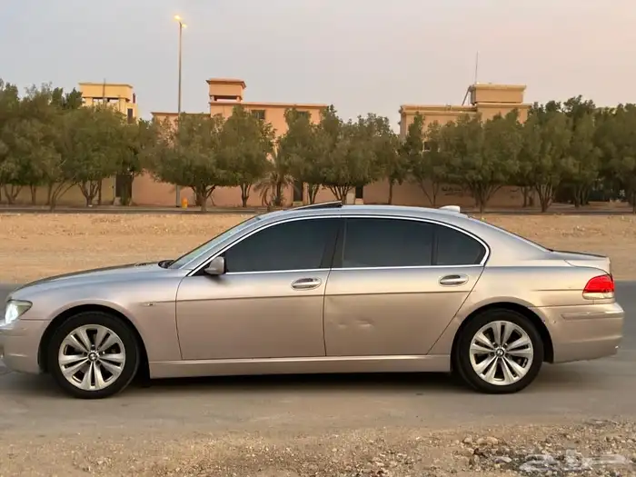 للبيع بي ام 730 موديل 2008 نظيف 11
