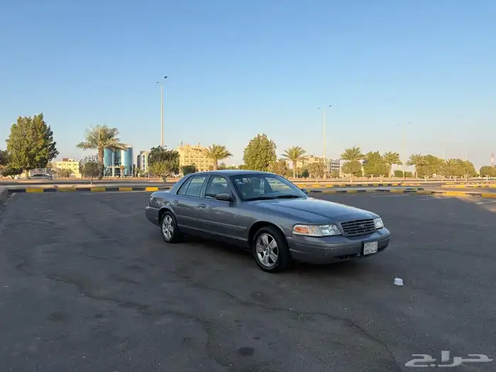 فورد فكتوريا بلد 2006 11