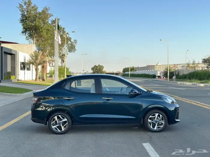 هيونداي i10 2024 سمارت شبه جديدة 8