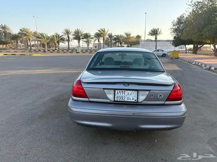 فورد فكتوريا بلد 2006 8
