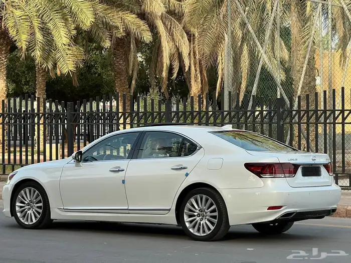 لكزس - LS 460 - 2015 - سعودي - شورت فل 4