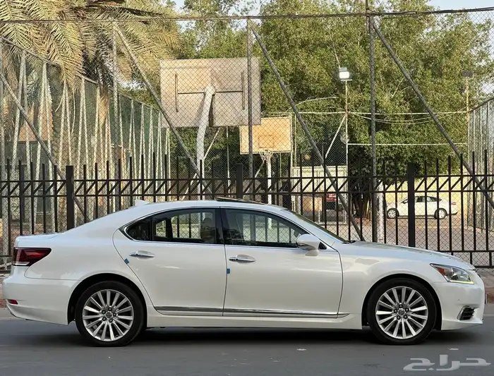 لكزس - LS 460 - 2015 - سعودي - شورت فل 3