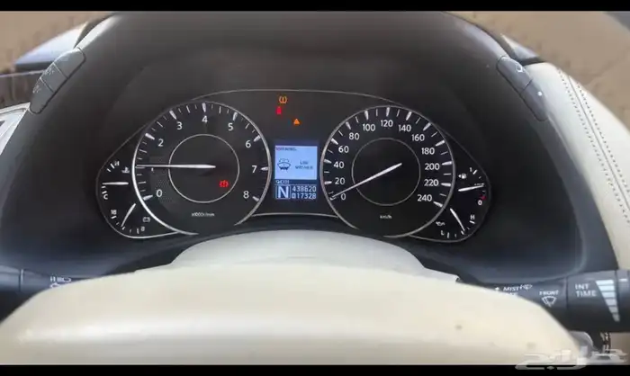 للبيع جيب نيسان 2012 بلاتينيوم مكينة 400 13