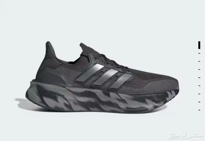 جديد لم يستخدم ابدآ ULTRA BOOST 5 1