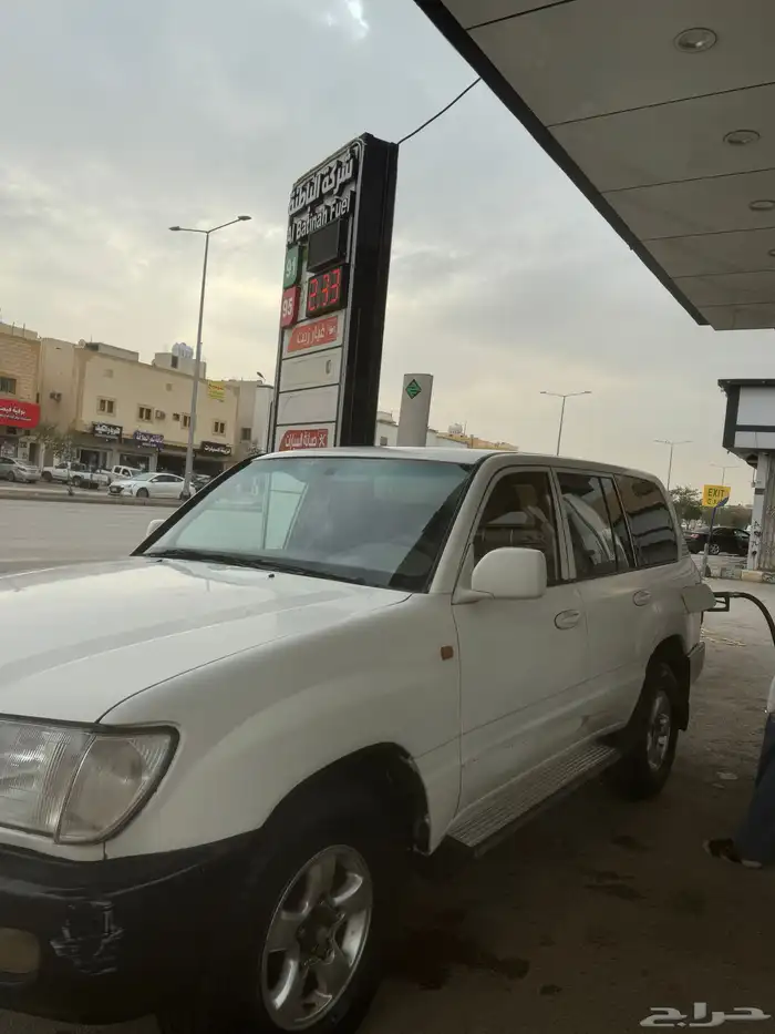تايوتا جيب لاندكروزر 1
