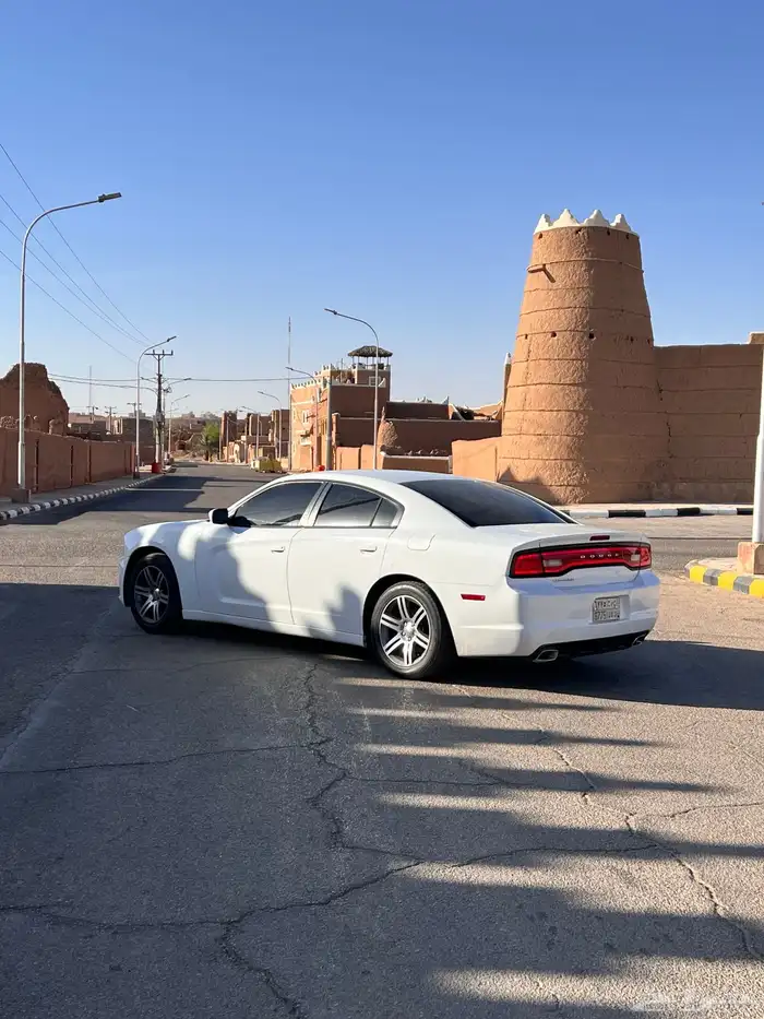 دودج تشارجر SXT 2014 AWD 0