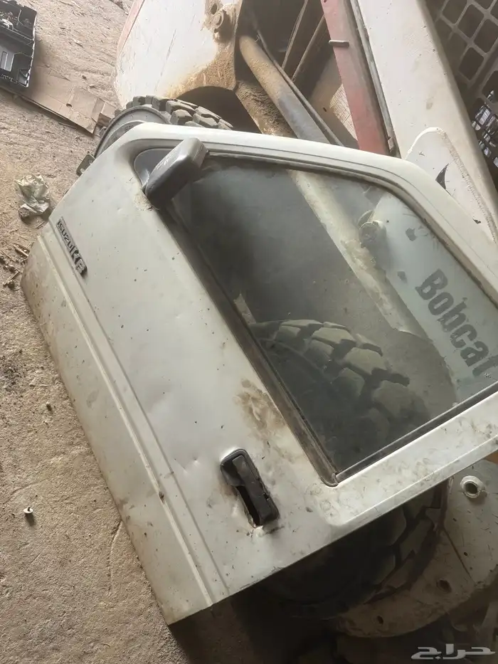 قطع تشليح ايسوزو 2001 4
