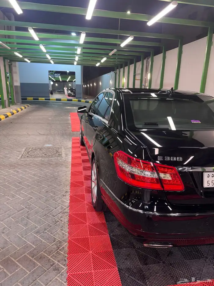 للبيع مرسدس بنز E300 موديل 2012 نظيف جدا 3