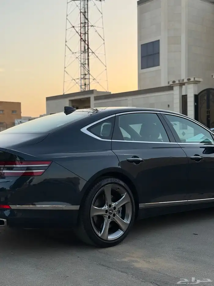 جنسس G80 بلاتينيوم 2022 نظيف جدا 10