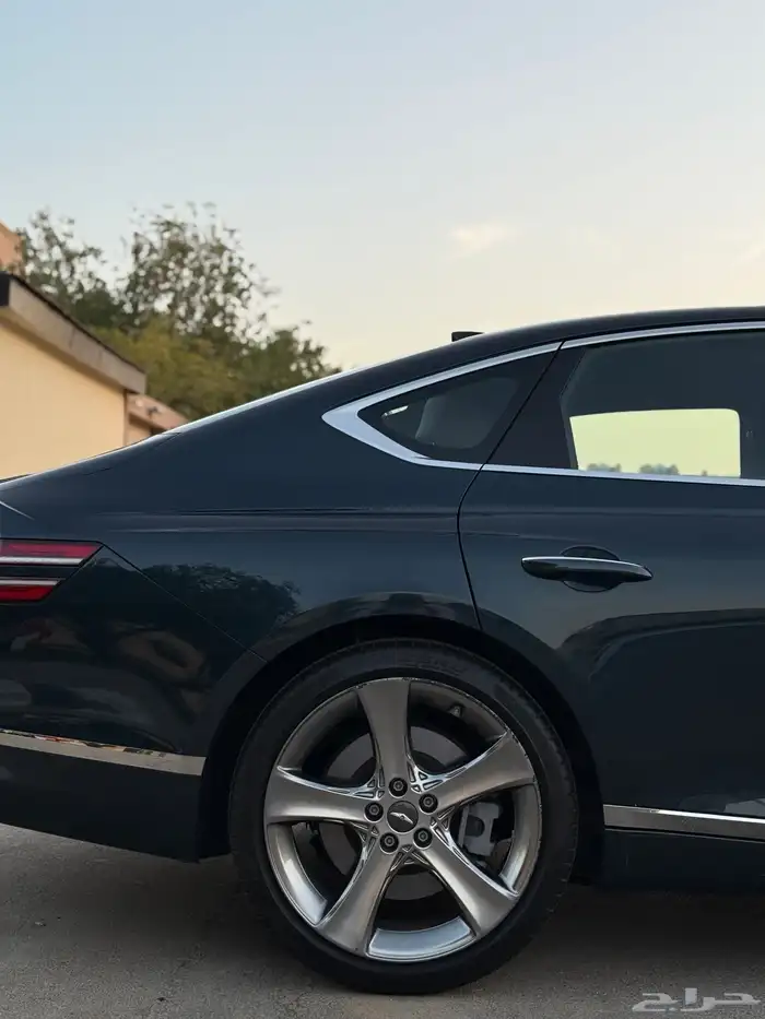 جنسس G80 بلاتينيوم 2022 نظيف جدا 11