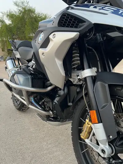 TROPHY Motorcycle 2023 BMW دباب index
