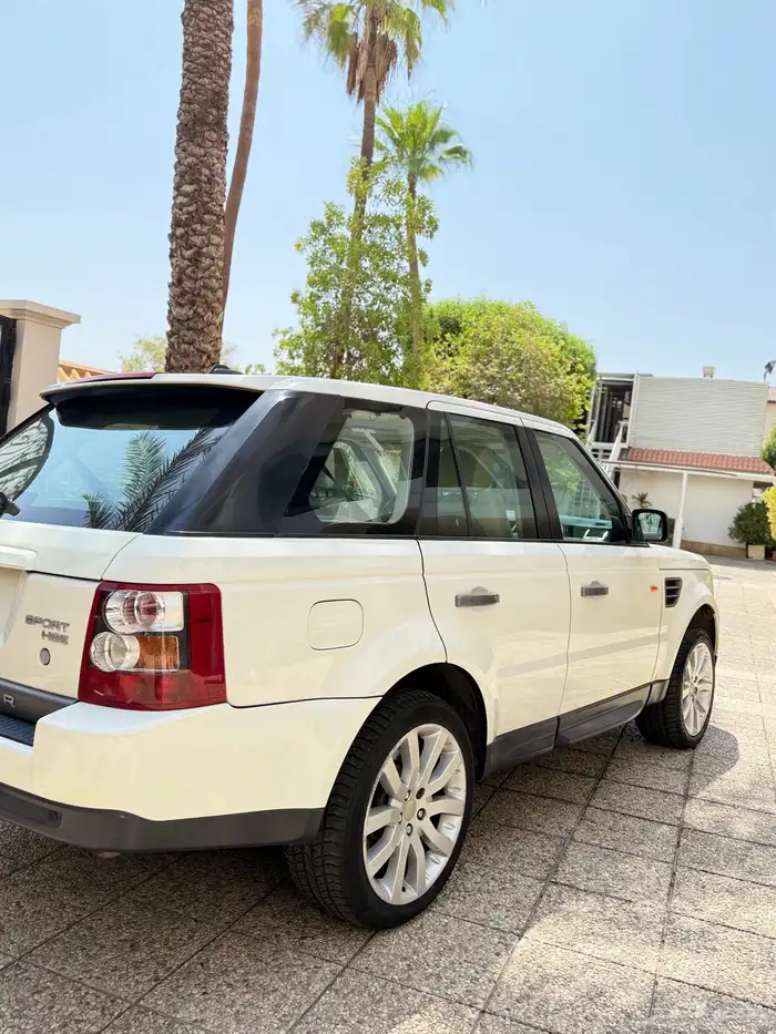 رنج روفر HSE موديل 2006   V8 4.4 لتر 4