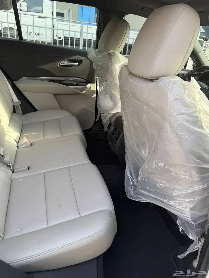كاديلاك XT4 2019 8